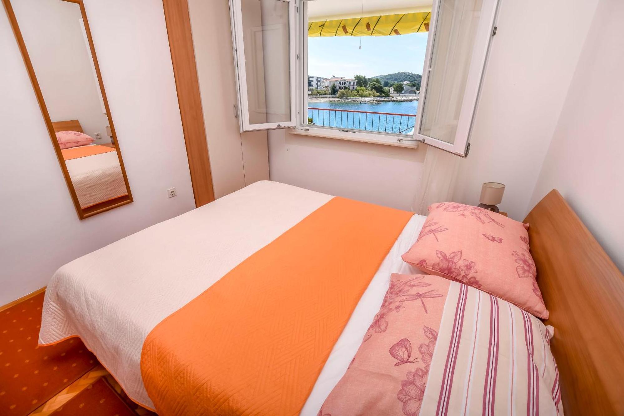 Apartments Zivana 罗戈兹尼察 外观 照片