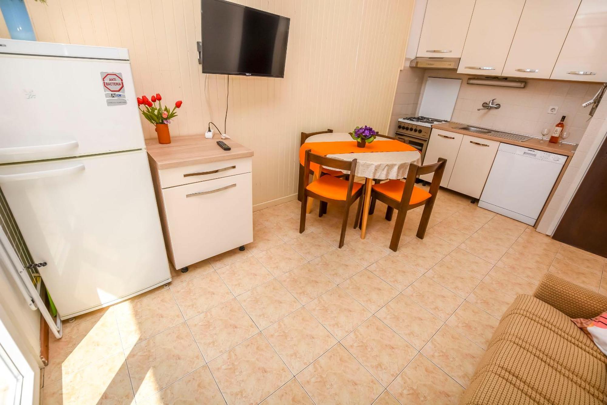 Apartments Zivana 罗戈兹尼察 外观 照片