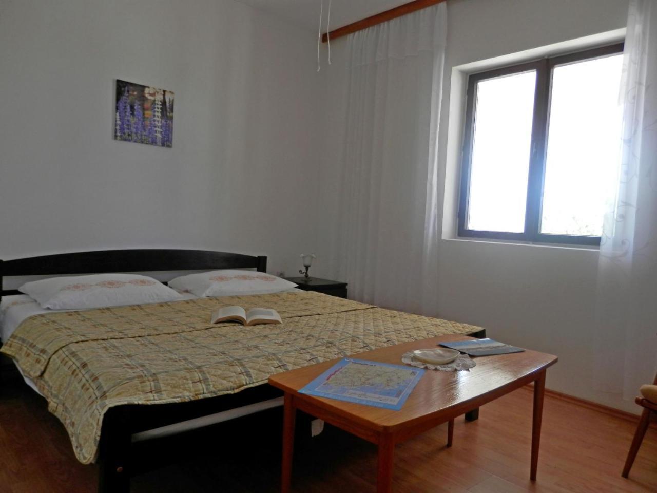 Apartments Zivana 罗戈兹尼察 外观 照片