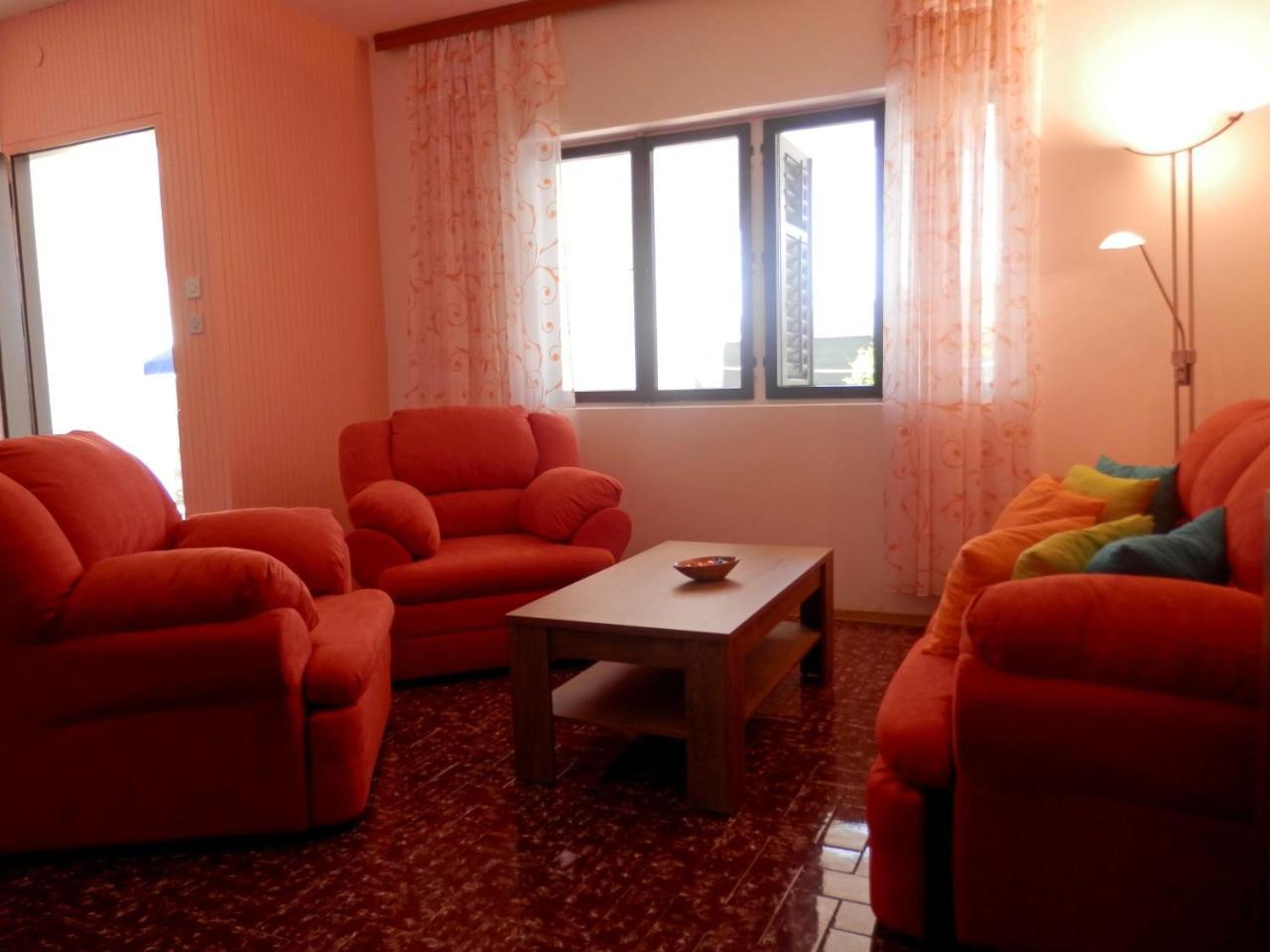 Apartments Zivana 罗戈兹尼察 外观 照片
